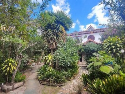 Casa campestre con cabañas y gran terreno en Villa de Leyva