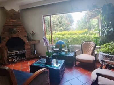 Casa campestre con cabañas y gran terreno en Villa de Leyva