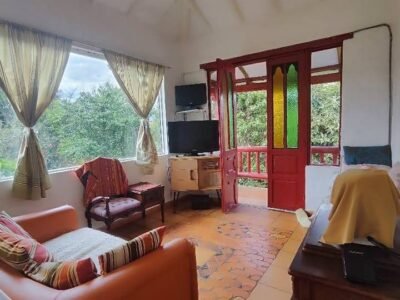 Casa campestre con cabañas y gran terreno en Villa de Leyva