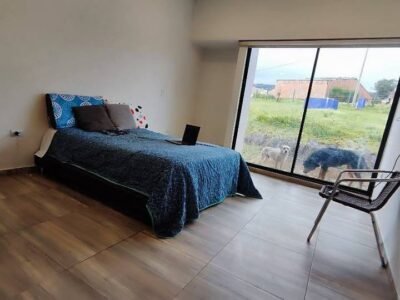 Casa campestre en venta con gran lote en Cómbita